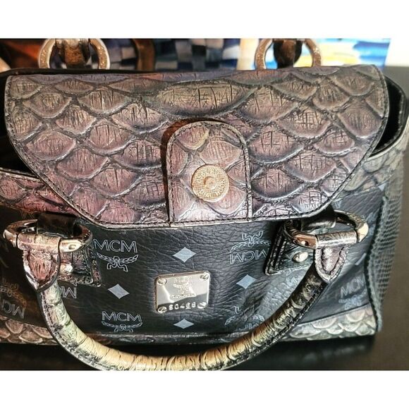 MCM - Rare Black Crocodile Iridescent Hand Bag & Wallet Combo - Picture 5 of 15